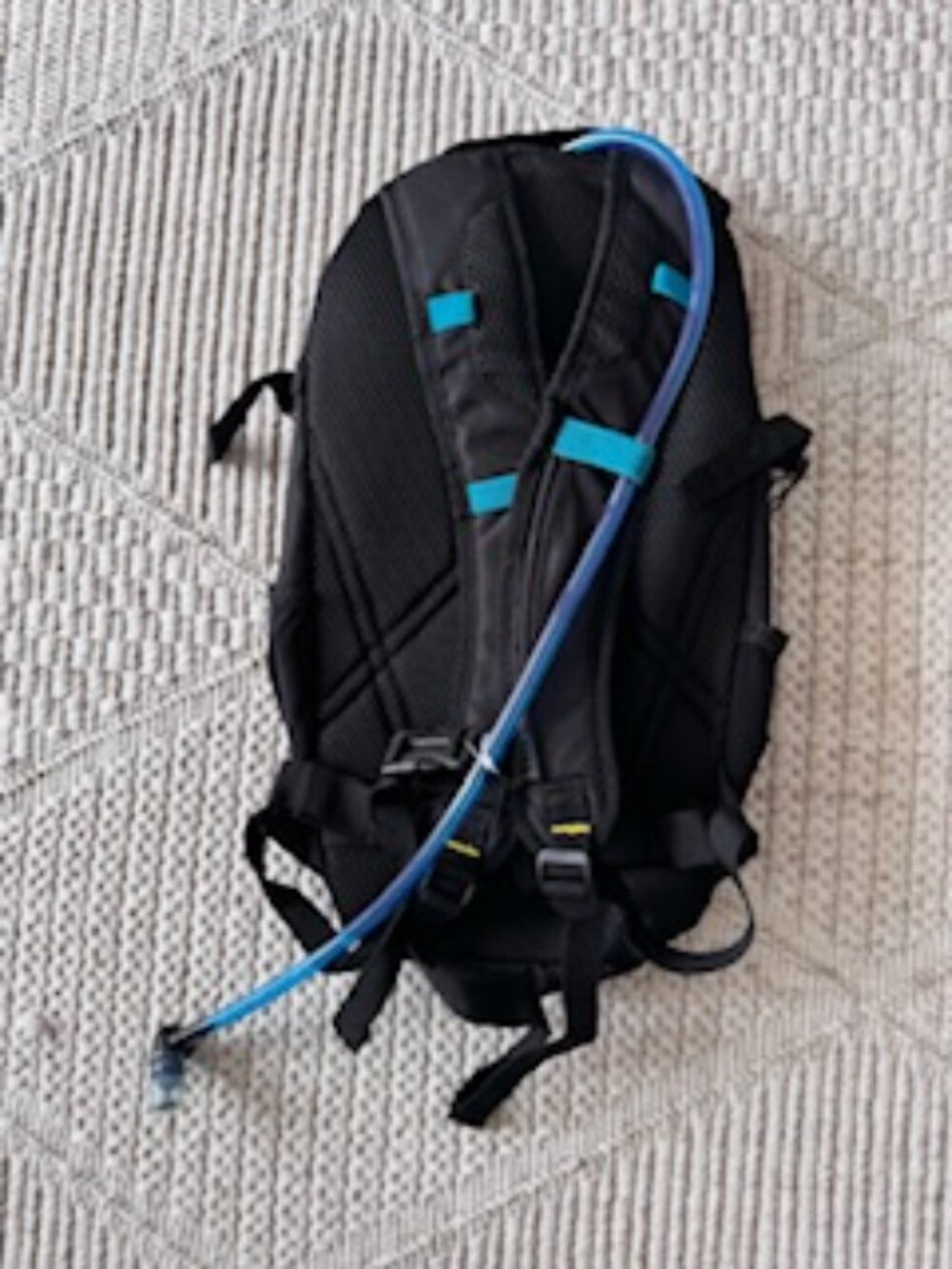 Hydration Pack backpack - Picture 4 of 5